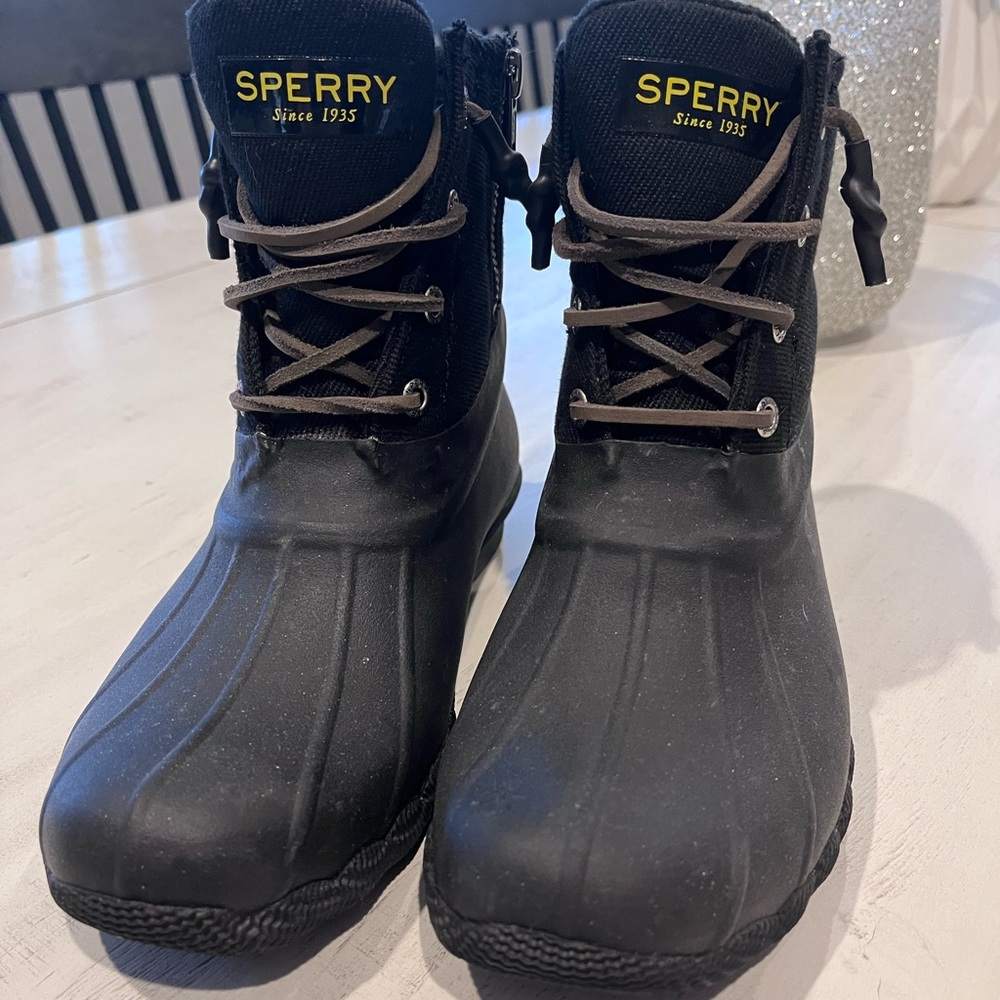 Sperry rain boots